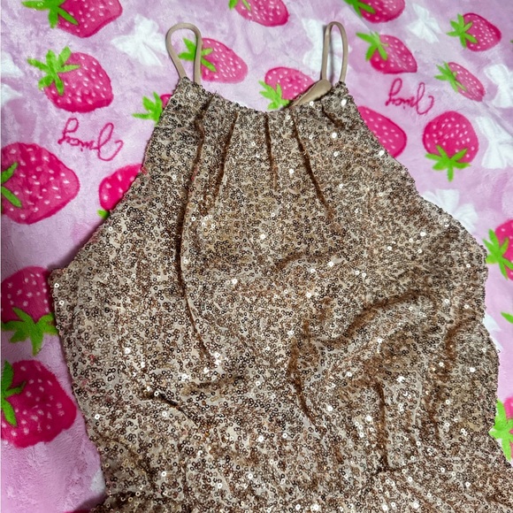 Forever 21 Gold sequins Halter New Year’s party formal wear - Picture 3 of 7